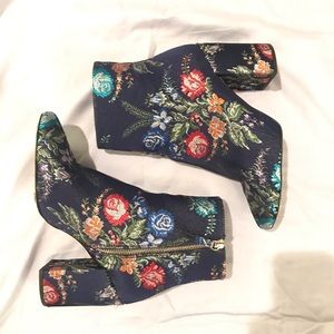 Floral embroidered Zara boots
